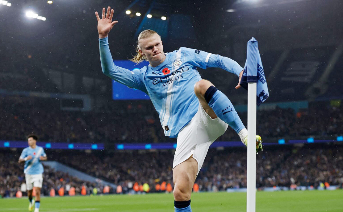 resources_premierleague_pulselive_com 2025 11 09T170223Z_751381039_UP1ELB91BBX36_RTRMADP_3_SOCCER ENGLAND MCI LIV.jpg