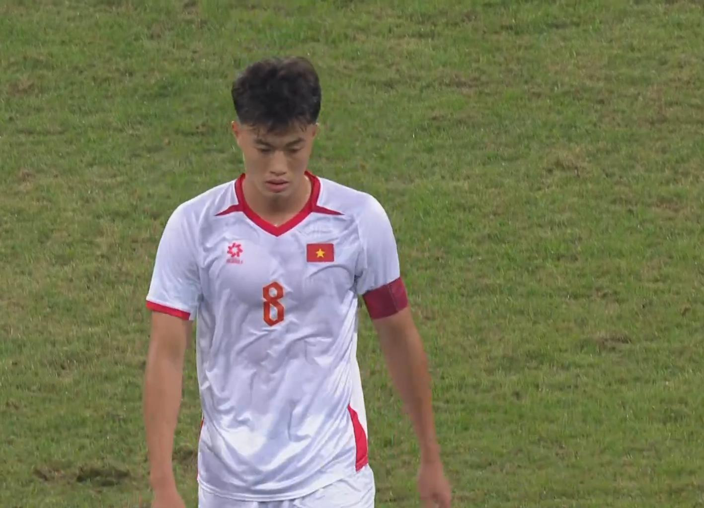 van truong u22 viet nam.jpg