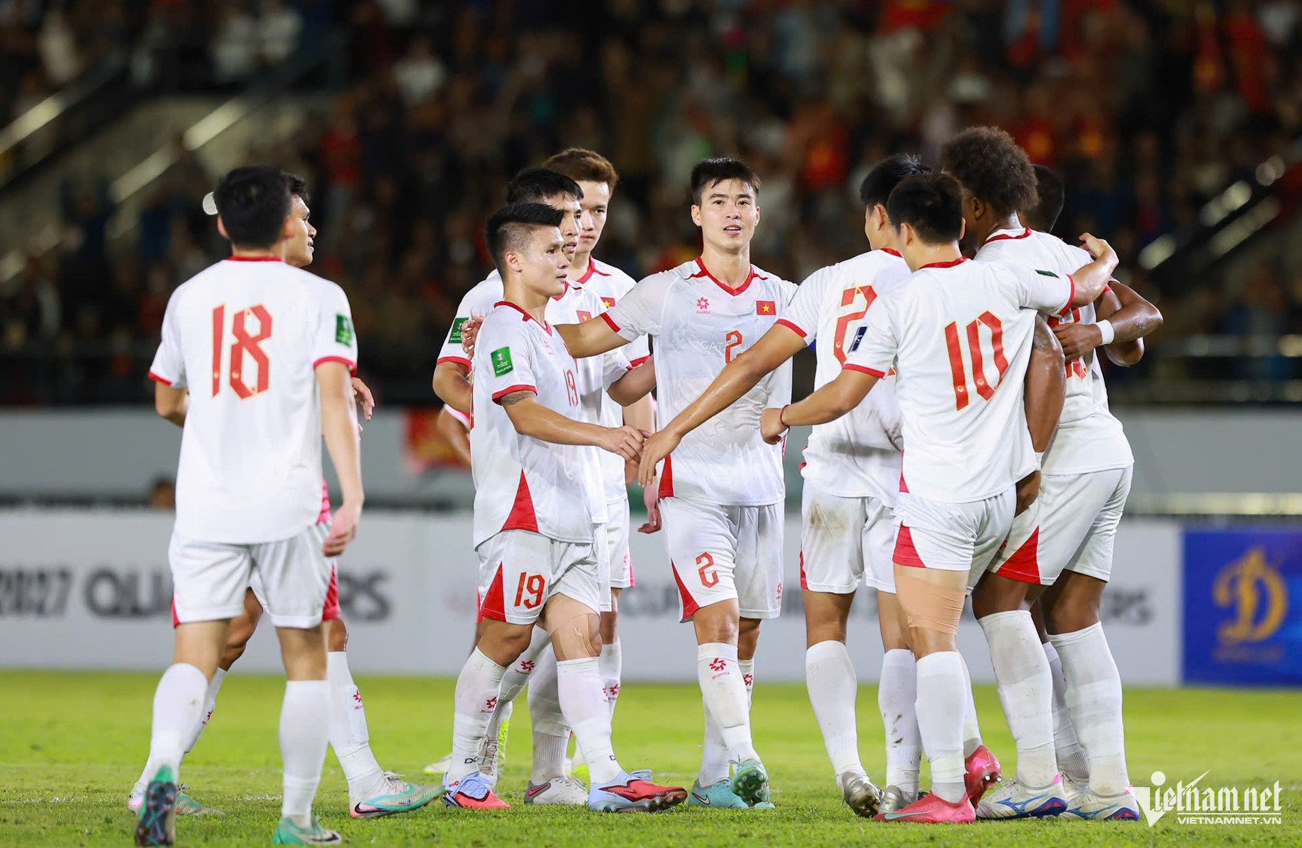 W-xuan son tuyen viet nam lao 5.jpg