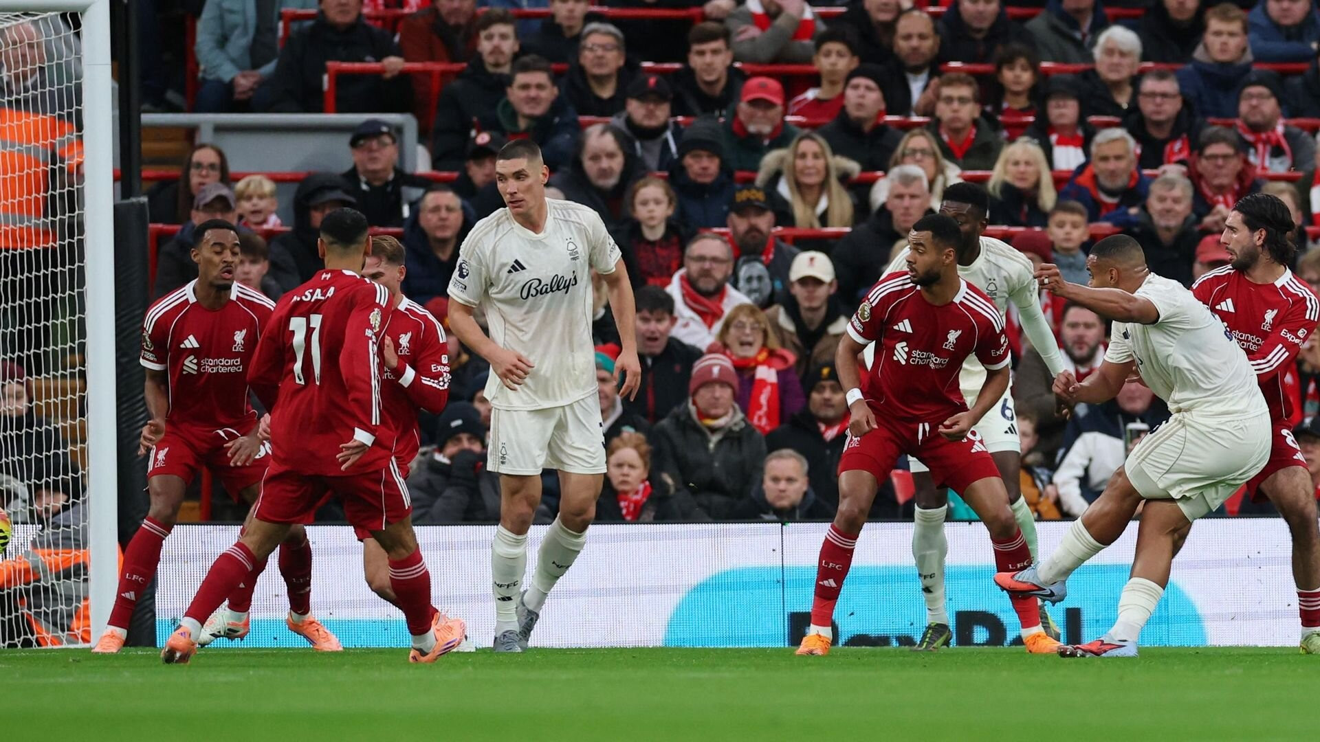 resources_premierleague_pulselive_com 2025 11 22T153407Z_1204157539_UP1ELBM178TCN_RTRMADP_3_SOCCER ENGLAND LIV NFO.jpg