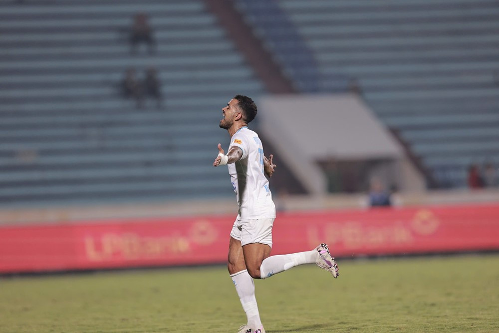 nam dinh vs long an 3.jpg