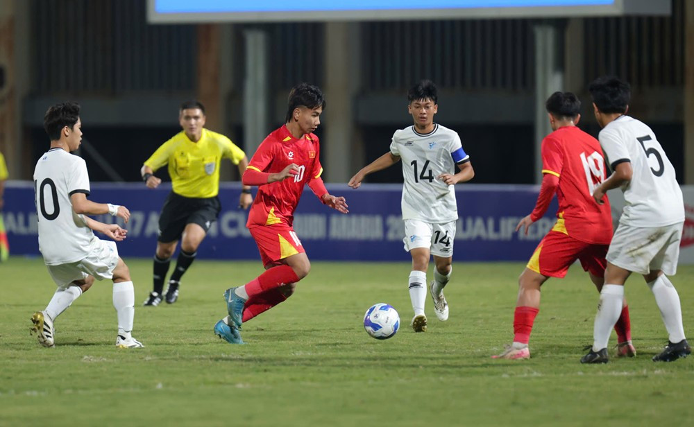 U17 Viet Nam vs U17 Mariana 1.jpg