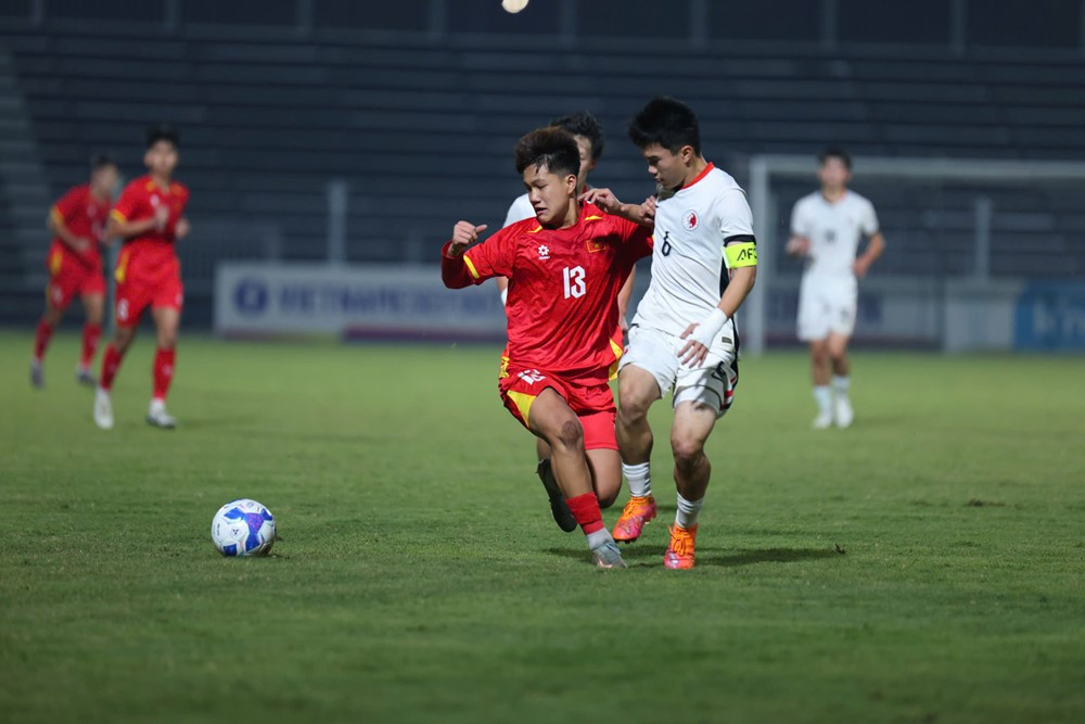 u17 viet nam vs hong kong 1.jpg