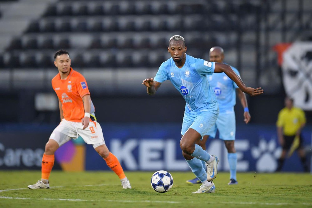 Ratchaburi vs Nam Dinh 1.jpg