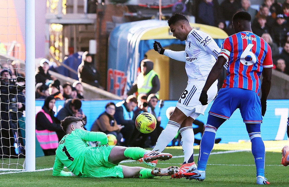 resources_premierleague_pulselive_com 2025 11 30T120742Z_92471088_UP1ELBU0XOS4Z_RTRMADP_3_SOCCER ENGLAND CRY MUN.jpg