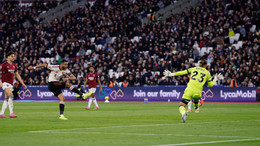 resources_premierleague_pulselive_com 2025 11 30T155640Z_1431525809_UP1ELBU18AEFE_RTRMADP_3_SOCCER ENGLAND WHU LIV.jpg