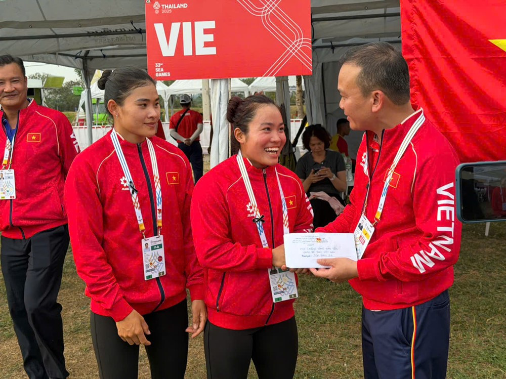 https://vms-files.vietnamnet.vn/vps_images/000001/000003/2025/12/10/canoeing-hcv-sea-games-2668.jpg?width=0&s=xdRqZW-uYz2o1RbK-Z4-sQ