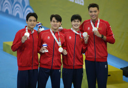 boi 4x100m tu do nam.jpg