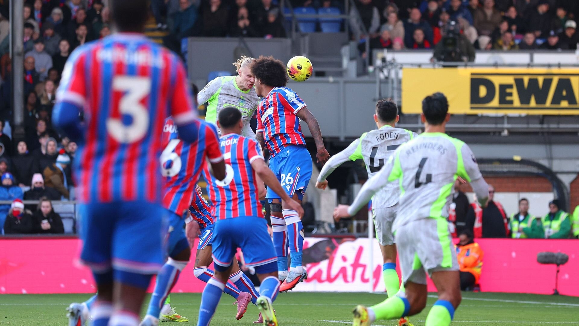 resources_premierleague_pulselive_com 2251851978 (1).jpg