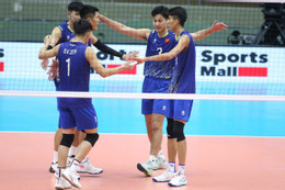 Viet Nam Singapore 2.jpg