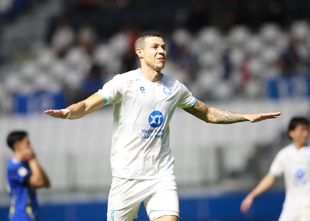 bangkok vs nam dinh.jpg