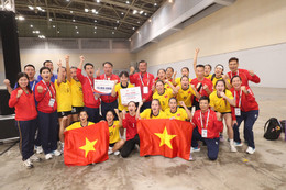 https://vms-files.vietnamnet.vn/vps_images/000001/000003/2025/12/17/bong-nem-nu-hcv-1-2578.jpg?width=0&s=JCvFWThPCokkfsC_orQ7ow