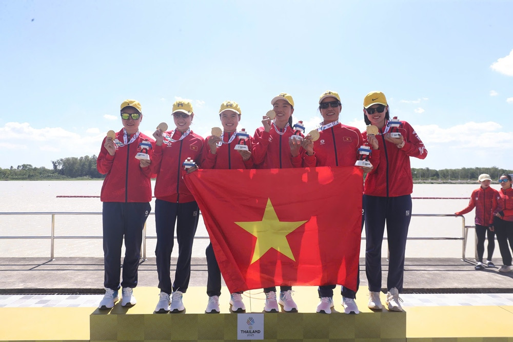 https://vms-files.vietnamnet.vn/vps_images/000001/000003/2025/12/17/rowing-hcv-4-nu-1-1556.jpg?width=0&s=V0OG6ox1f2UaLpSHX1pH5Q