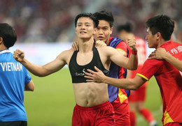 https://vms-files.vietnamnet.vn/vps_images/000001/000003/2025/12/18/u22-viet-nam-vs-u22-tha-lan-dinh-bac-2-4071.jpg?width=0&s=77LzEbBvBfCaAQAxGb4DKg