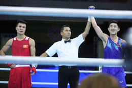 https://vms-files.vietnamnet.vn/vps_images/000001/000003/2025/12/19/van-duong-boxing-3381.jpg?width=0&s=sMqNzXvC7ll-6EV7frc0hw