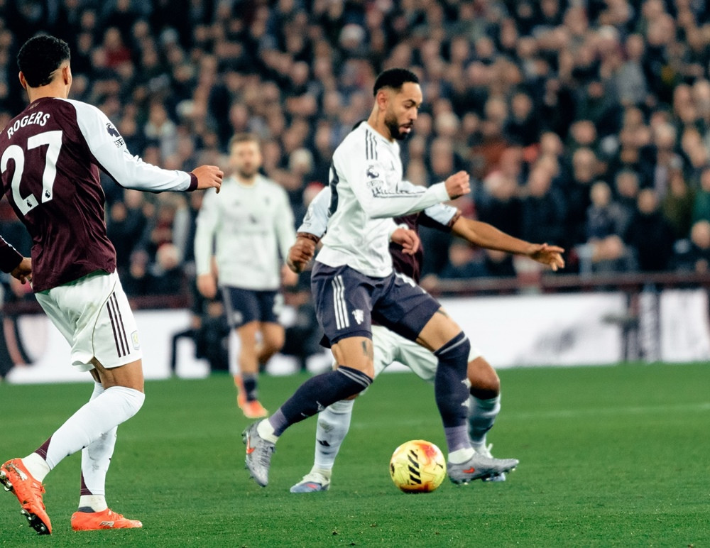 aston villa vs mu 4.jpg