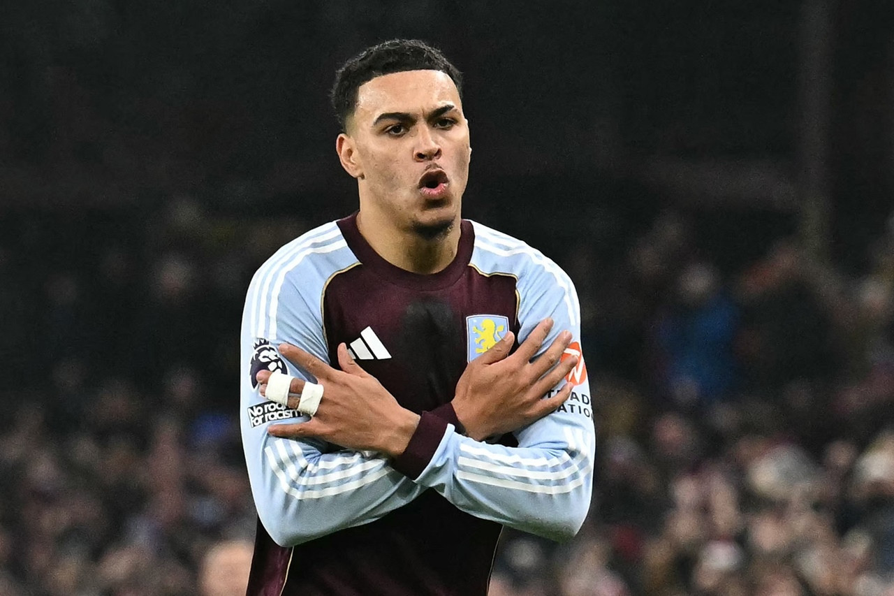 aston villa vs mu 4.jpg