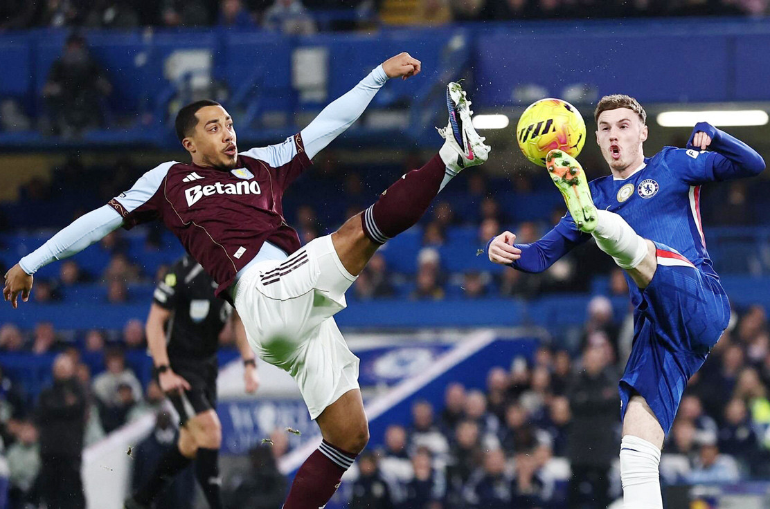 resources_premierleague_pulselive_com 2025 12 27T173443Z_1397110336_UP1ELCR1CTTXX_RTRMADP_3_SOCCER ENGLAND CHE AVL.jpg