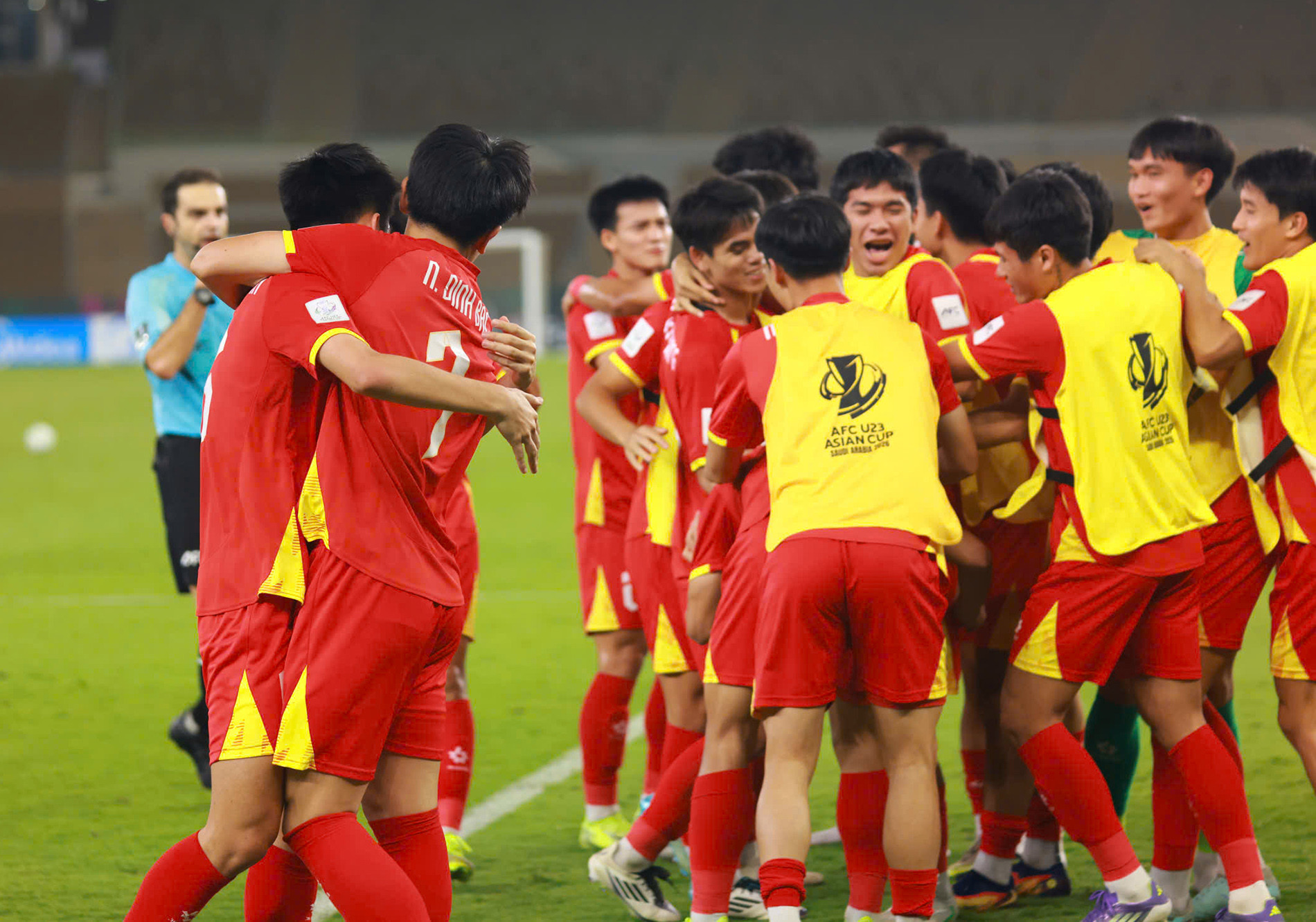 Fotbalový program dnes, 20. ledna: Vietnamský tým do 23 let hraje v  semifinále.