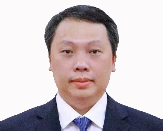 Ông Nguyễn Huy Dũng 