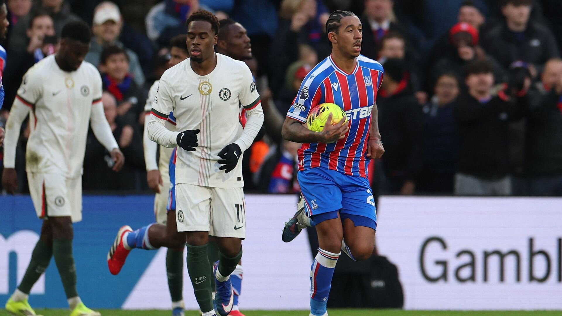 resources_premierleague_pulselive_com 2026 01 25T154853Z_841476679_UP1EM1P17XGWK_RTRMADP_3_SOCCER ENGLAND CRY CHE.jpg