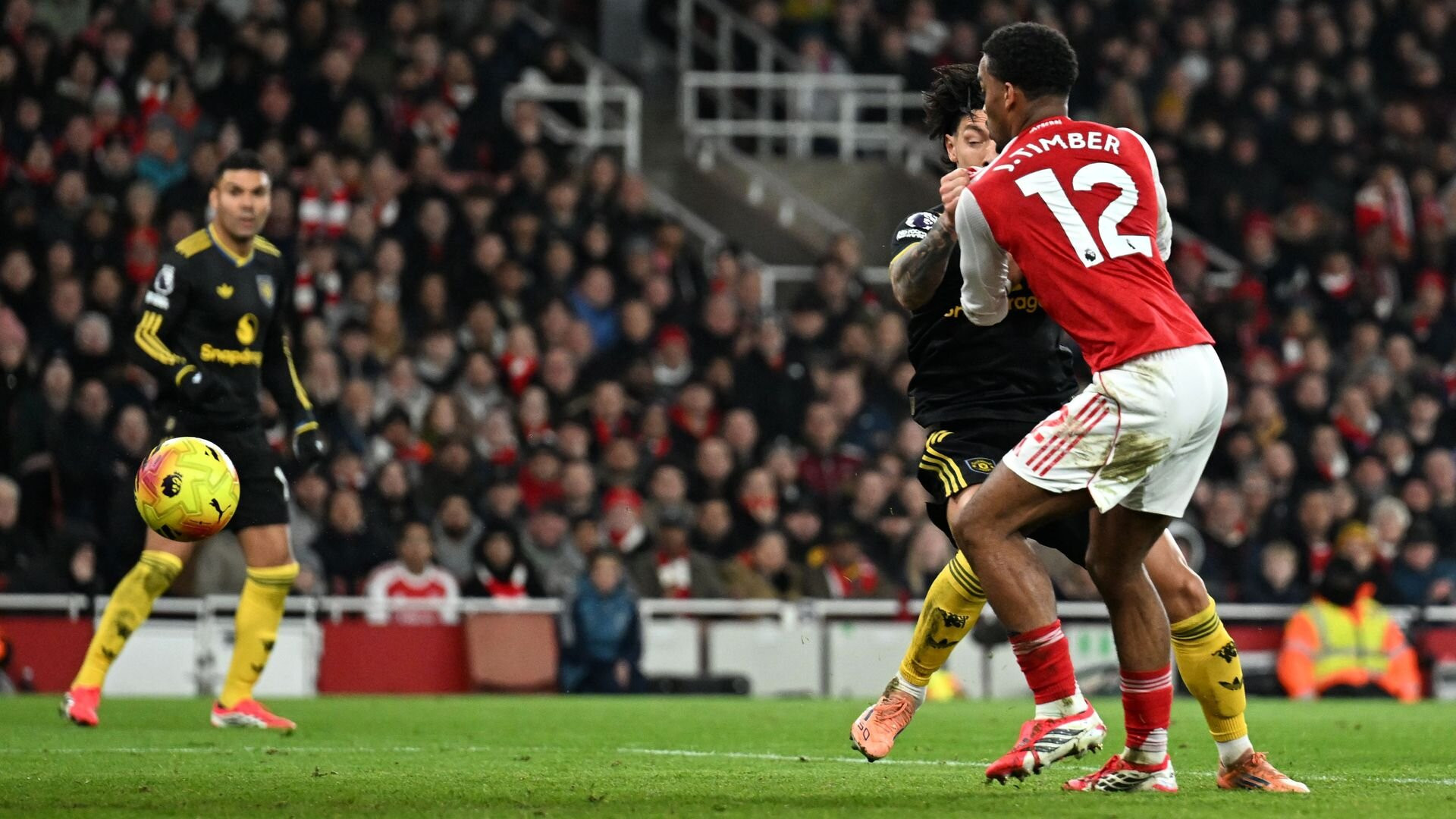 resources_premierleague_pulselive_com 2026 01 25T170423Z_1126004980_UP1EM1P1BFA1Z_RTRMADP_3_SOCCER ENGLAND ARS MUN.jpg