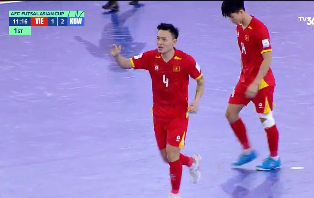 chau doan pha futsal viet nam.jpg