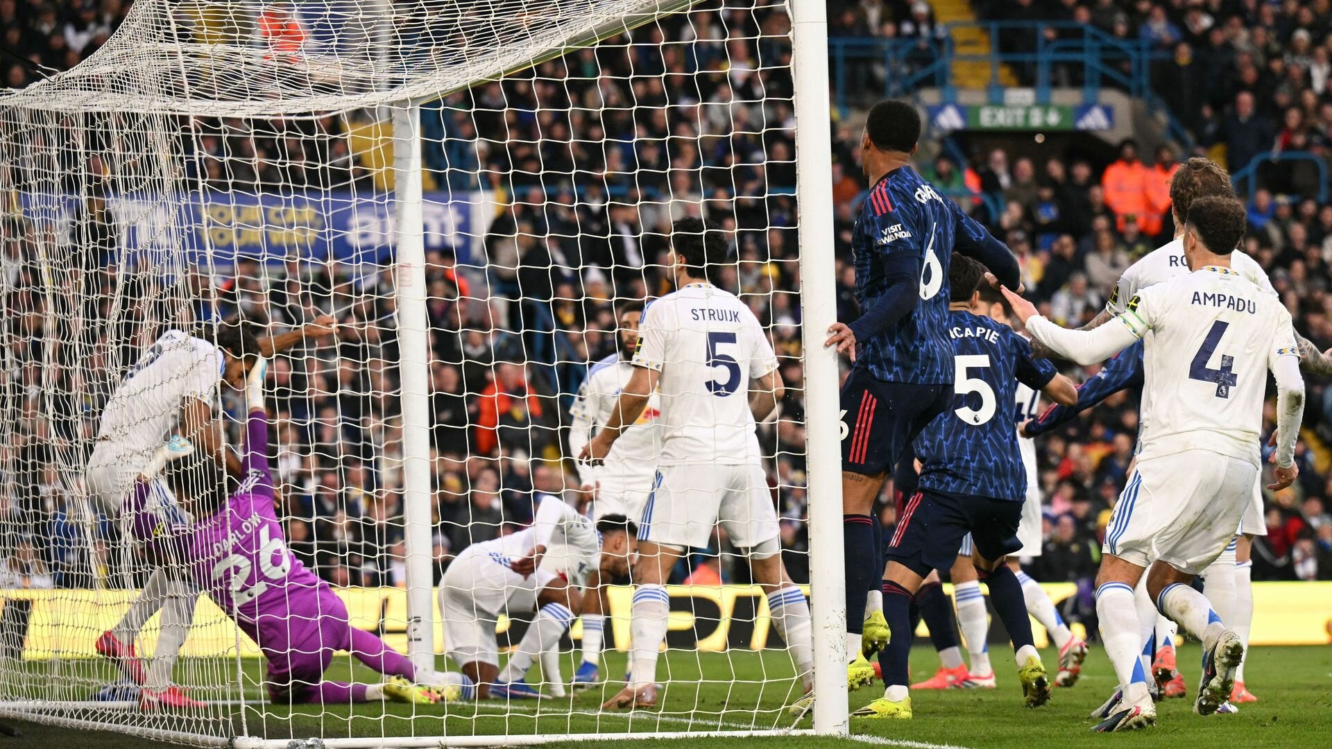 resources_premierleague_pulselive_com 2258637064 (1).jpg