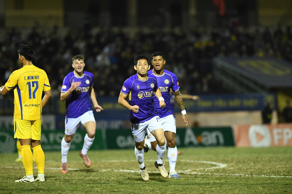 slna vs ha noi 2.jpg