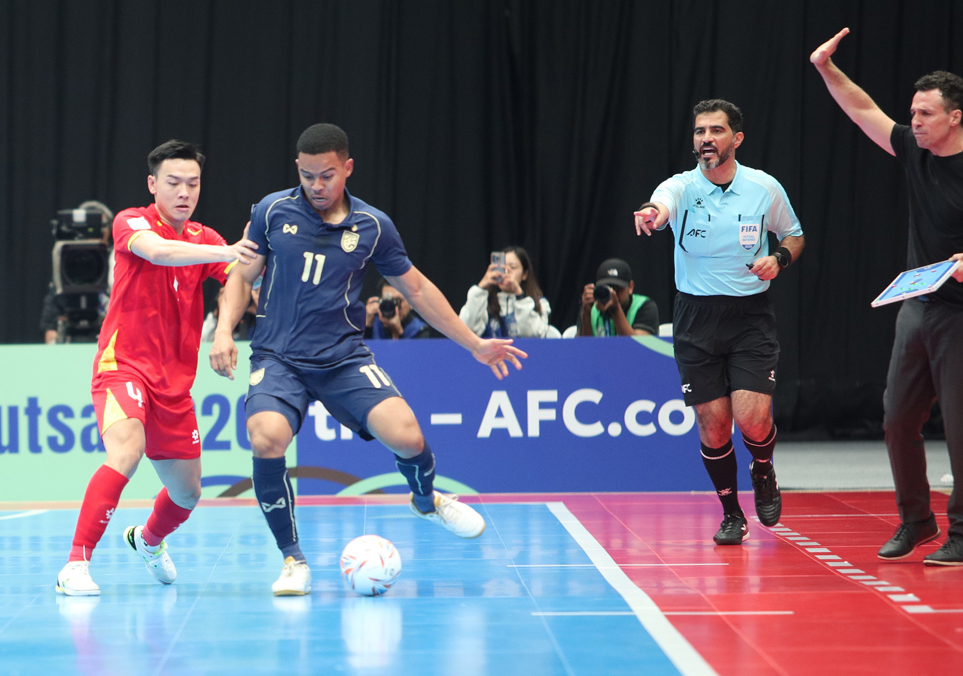 tuyen futsal viet nam thai lan 5.JPG