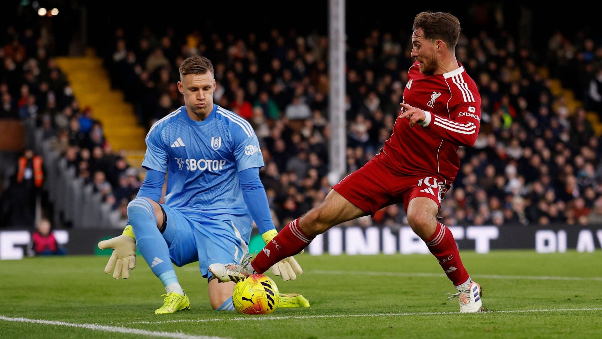 resources_premierleague_pulselive_com 2026 01 04T155735Z_1920006781_UP1EM1418BYSH_RTRMADP_3_SOCCER ENGLAND FUL LIV (1).jpg