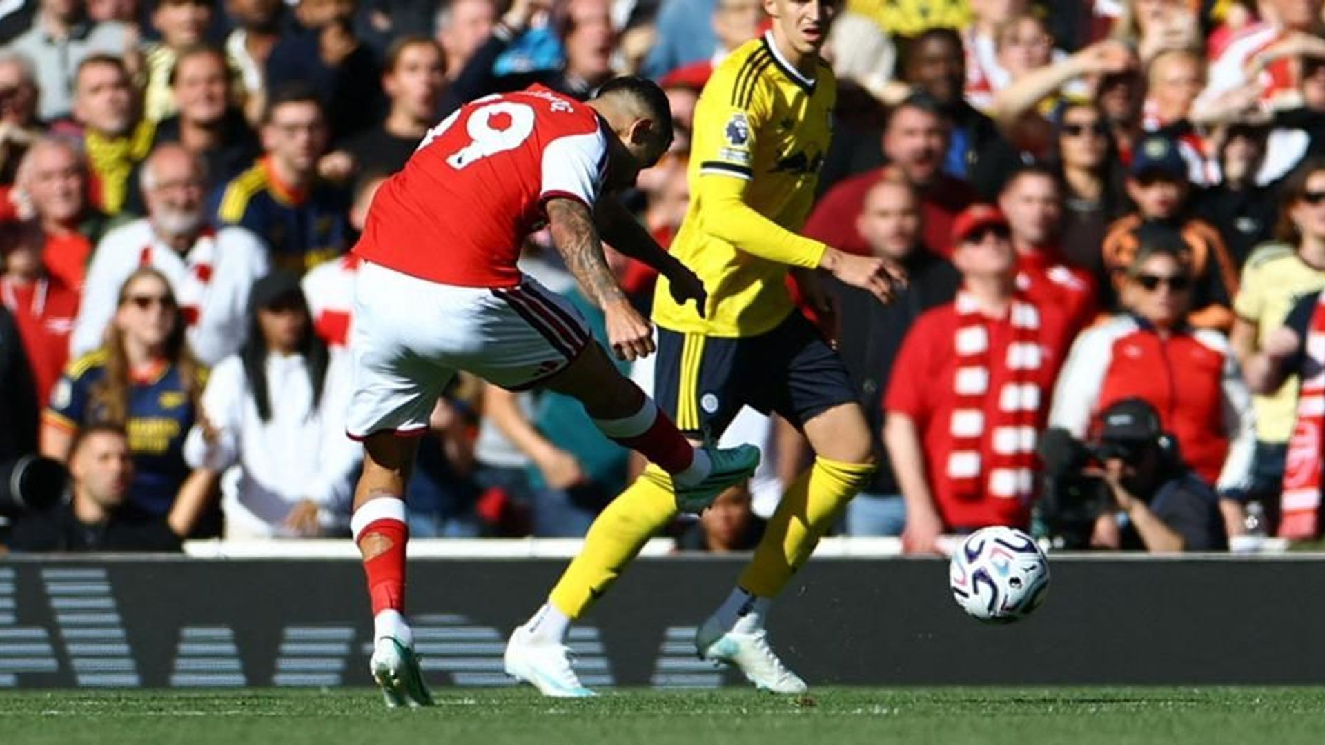 resources_premierleague_pulselive_com 2026 10 10T130046Z_854012493_UP1EMAA10596G_RTRMADP_3_SOCCER ENGLAND ARS LEE (1).jpg