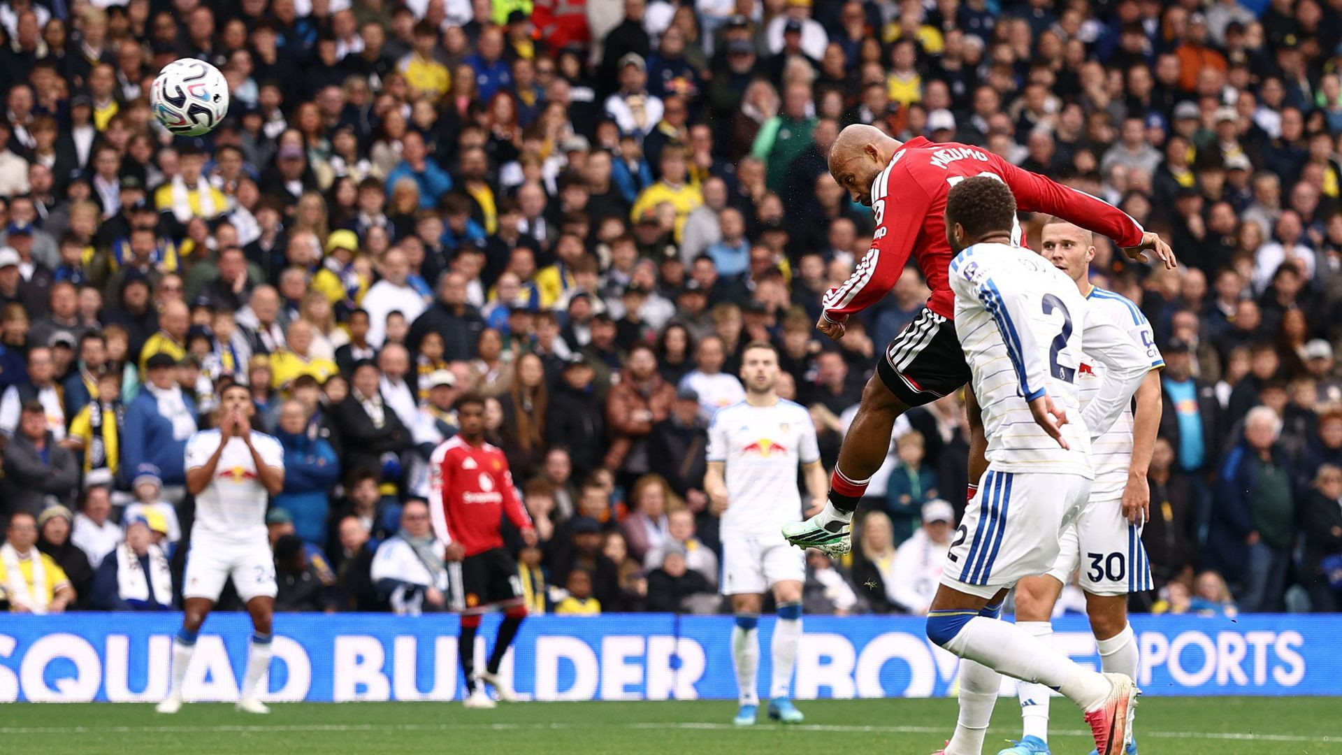resources_premierleague_pulselive_com 2026 10 18T133101Z_980824024_UP1EMAI11JNL4_RTRMADP_3_SOCCER ENGLAND LEE MUN.jpg