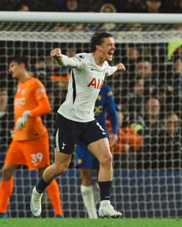 https://vms-files.vietnamnet.vn/vps_images/000001/000003/2026/10/25/tottenham-2-37.jpeg?width=0&s=lJQHr1RIJ4iSyewzHkTgXA