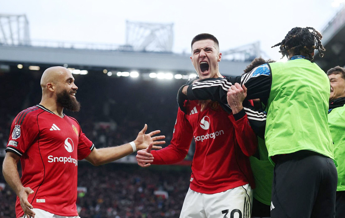 resources_premierleague_pulselive_com 2026 02 01T155416Z_1601264187_UP1EM21186E0N_RTRMADP_3_SOCCER ENGLAND MUN FUL (1).jpg