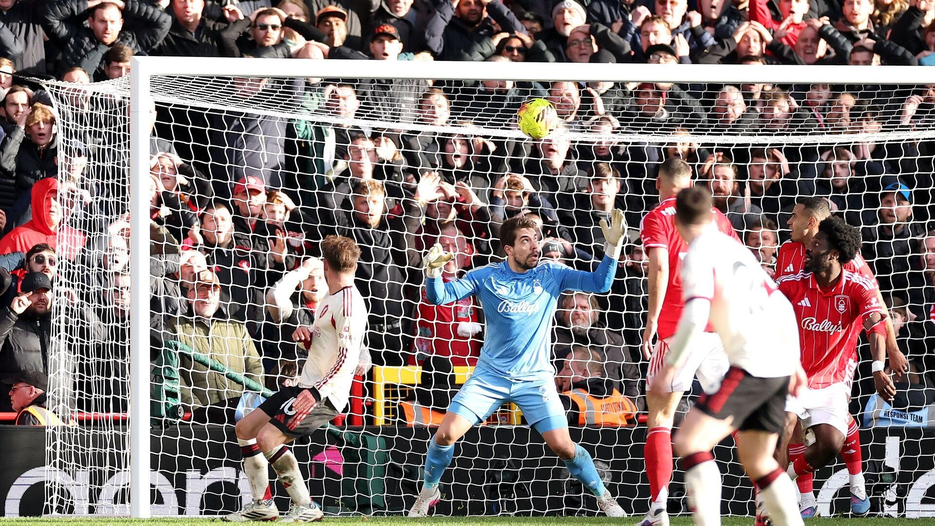 resources_premierleague_pulselive_com 2262970012 (1).jpg