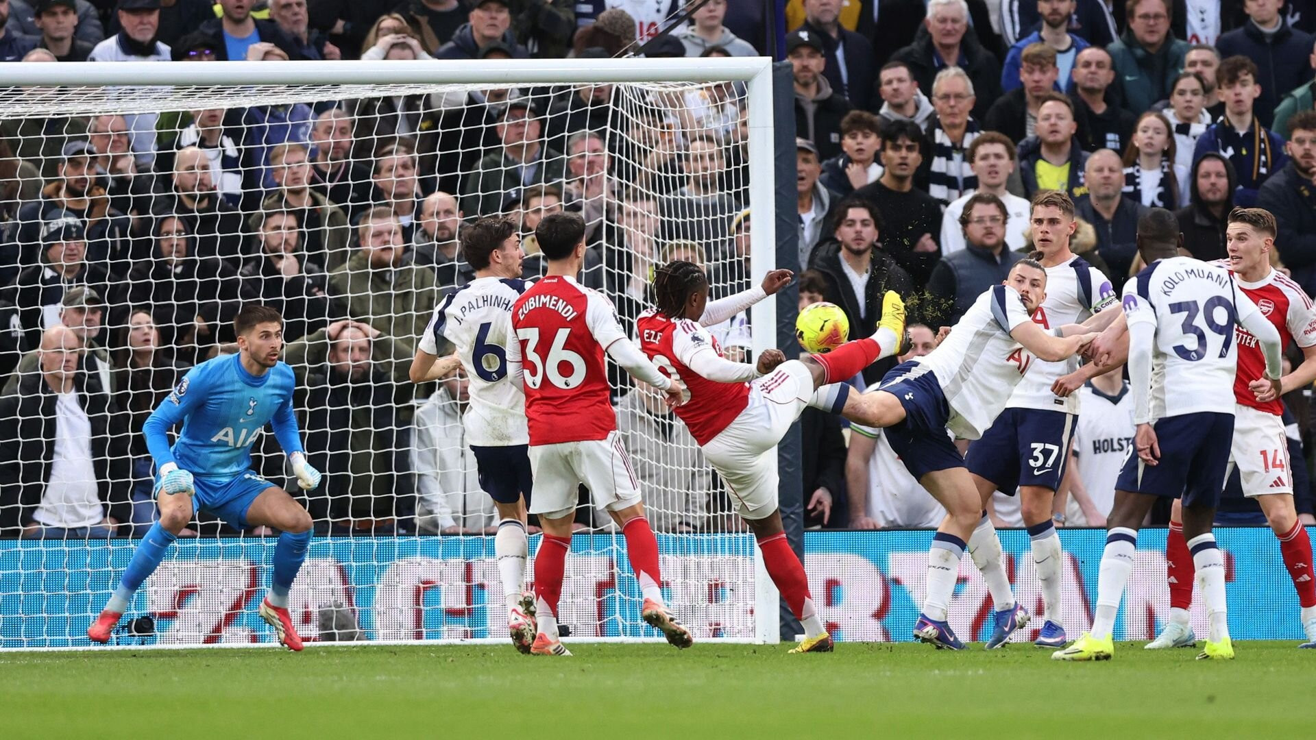 resources_premierleague_pulselive_com 2026 02 22T170621Z_1172099347_UP1EM2M1BIJT4_RTRMADP_3_SOCCER ENGLAND TOT ARS (1).jpg