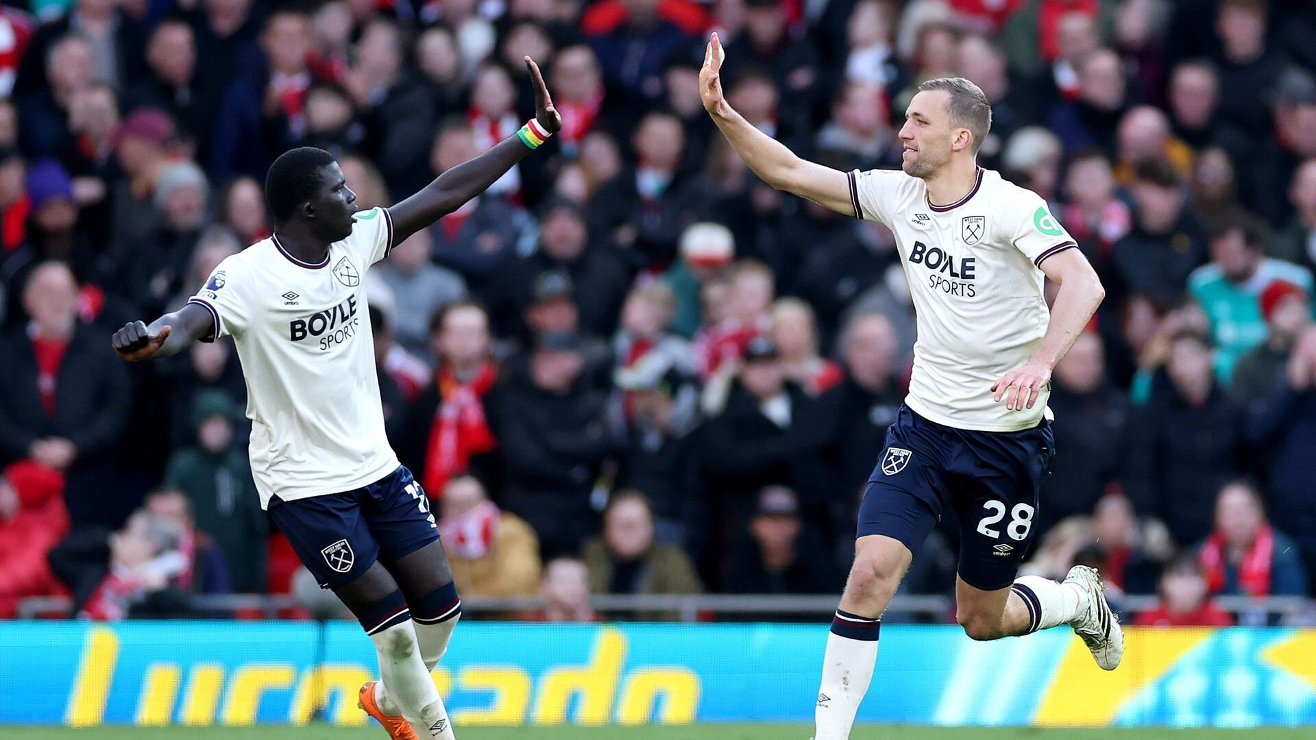 resources_premierleague_pulselive_com 2264045756.jpg