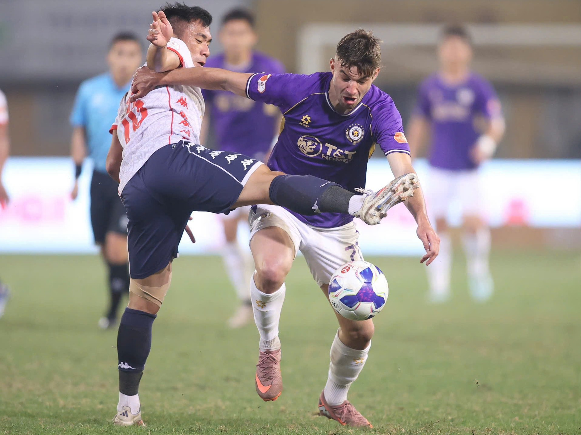 Ha Noi Hai Phong 2.jpg