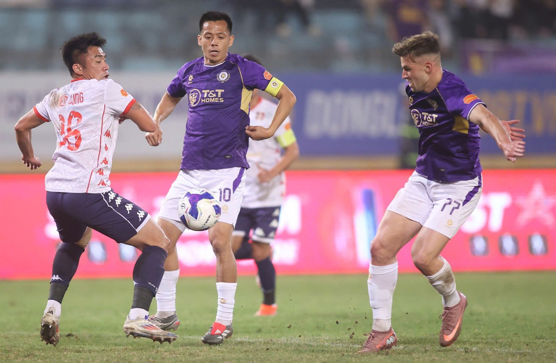 Ha Noi Hai Phong 3.jpg