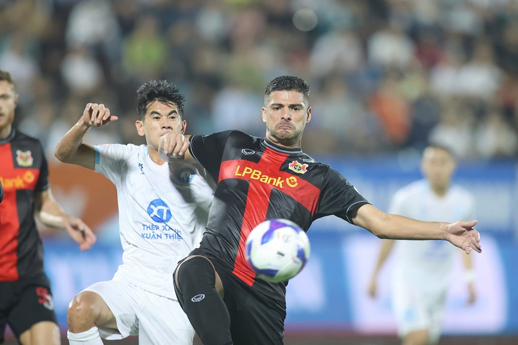 nam dinh vs ninh binh.jpg