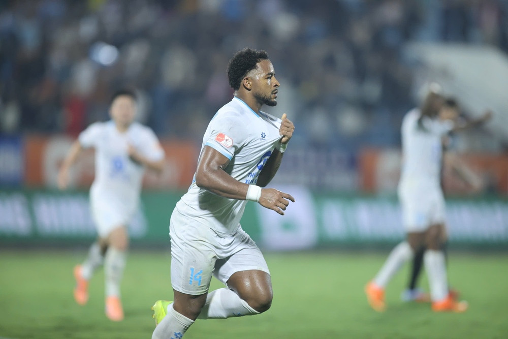 nam dinh vs ninh binh xuan son.jpg