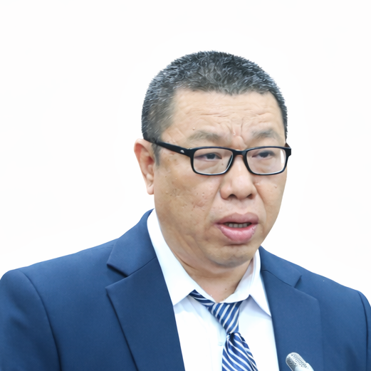 Ông Trần Mạnh Huy