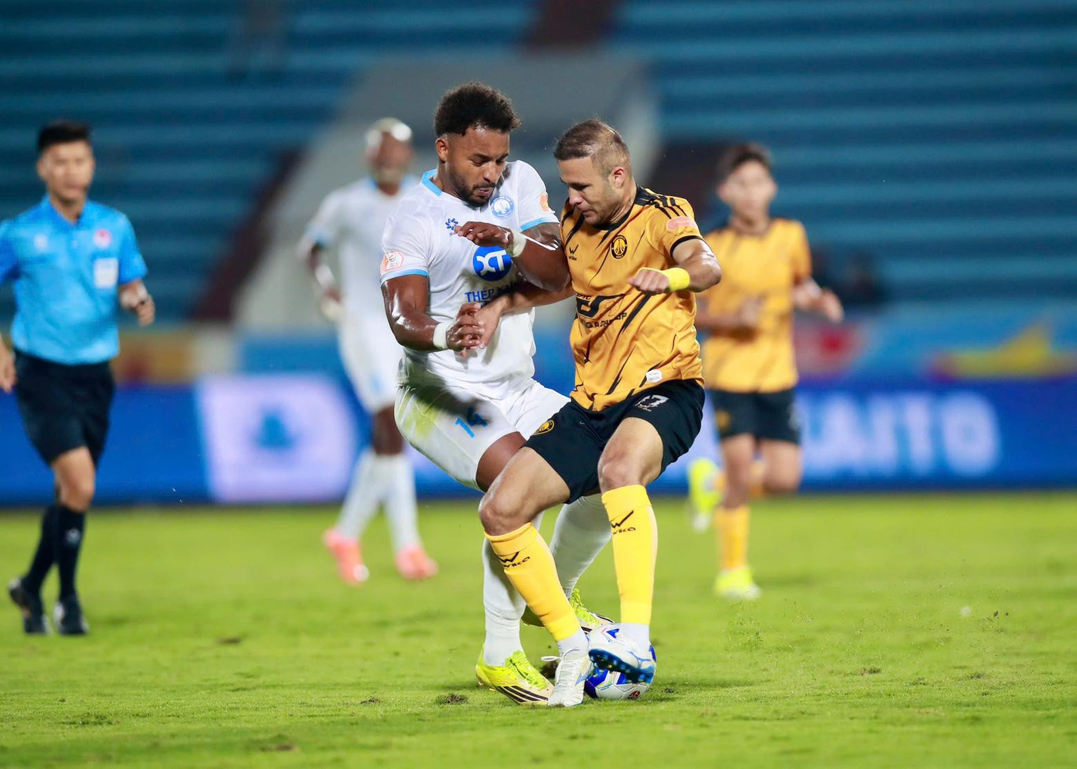 nam dinh vs thanh hoa.jpg