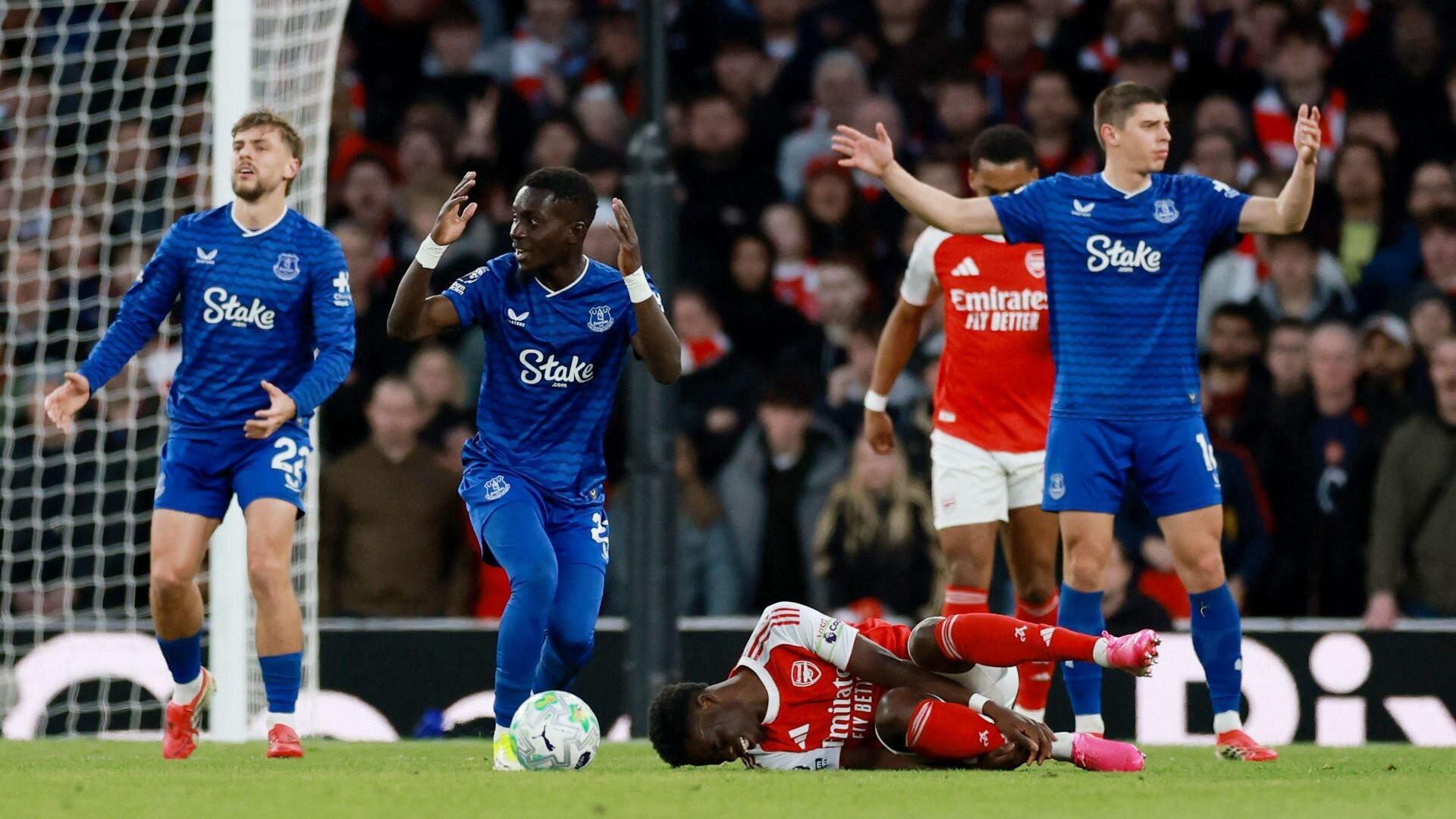 resources_premierleague_pulselive_com 2026 03 14T180518Z_392778484_UP1EM3E1E8SKI_RTRMADP_3_SOCCER ENGLAND ARS EVE (1).jpg