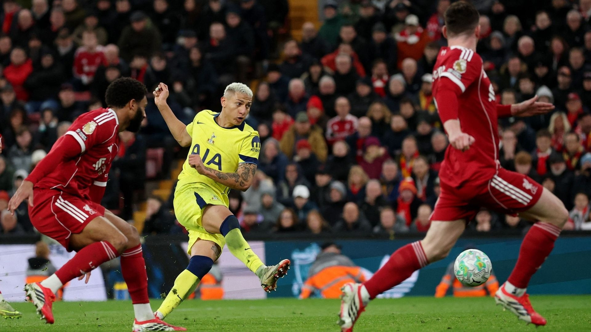 resources_premierleague_pulselive_com 2026 03 15T182121Z_445254535_UP1EM3F1EZGZB_RTRMADP_3_SOCCER ENGLAND LIV TOT (1).jpg