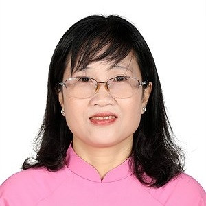 Bà Nguyễn Hoàng Uyên