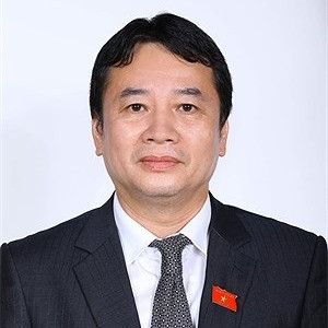 Ông Phạm Nam Tiến