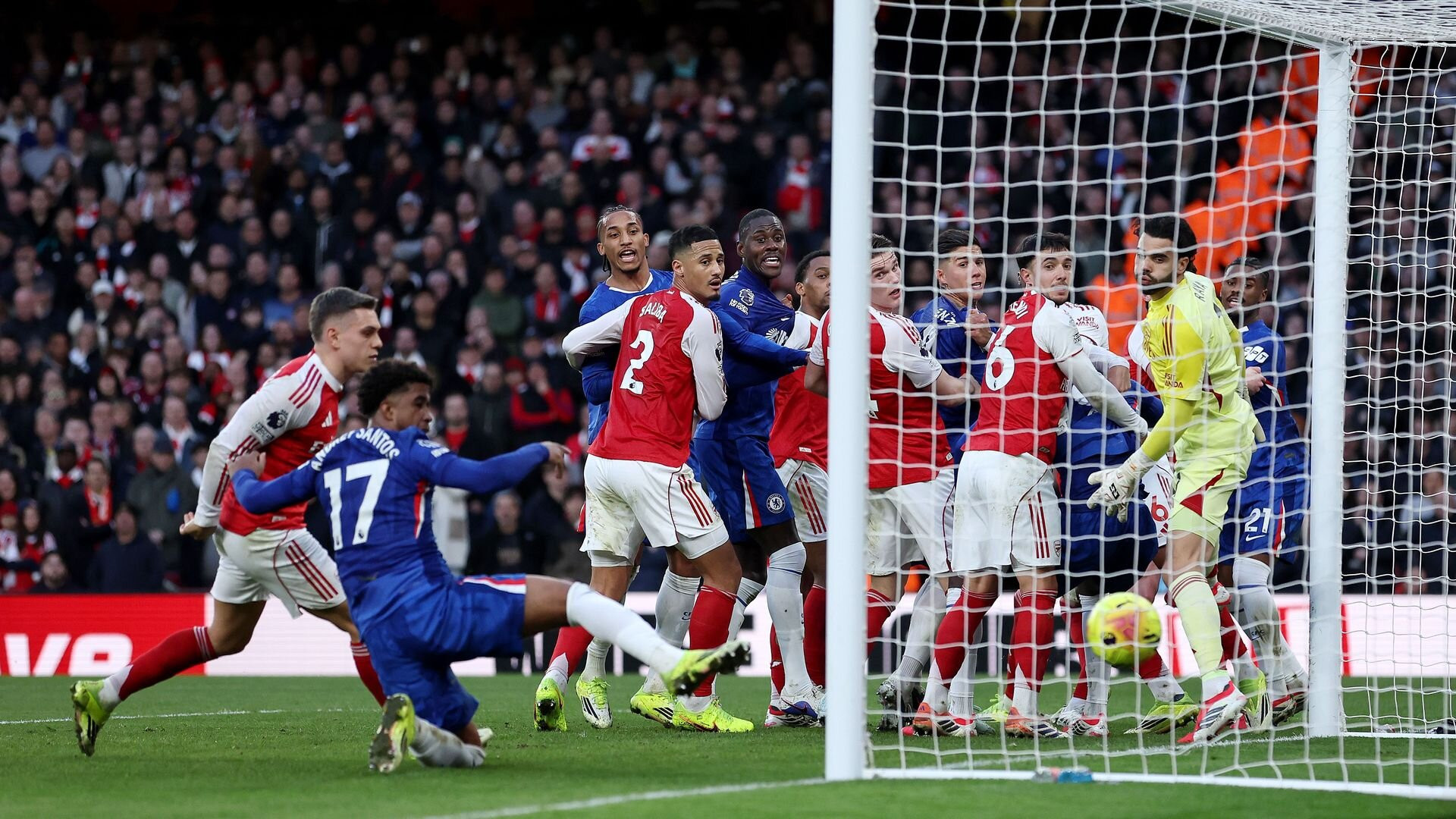 resources_premierleague_pulselive_com 2264229860.jpg