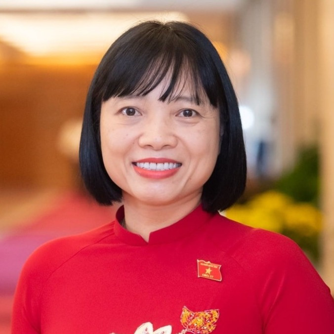 Bà Nguyễn Thị Việt Nga